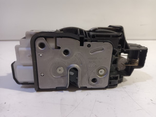 Locking mechanism door electric central locking front right Volvo V40 (MV) (2015 - 2019) 2.0 D2 16V (D4204T8(Euro 6b))