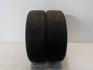 Tyre set 2 piece Winter 215/55 R16 vredestein Winter