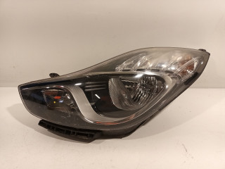 Left headlight Hyundai iX20 (JC) (2010 - 2019) SUV 1.4i 16V (G4FA)