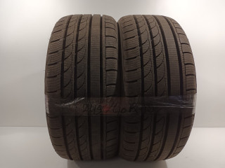 Tyre set 2 piece Winter 245/40 R19 tracmax Winter