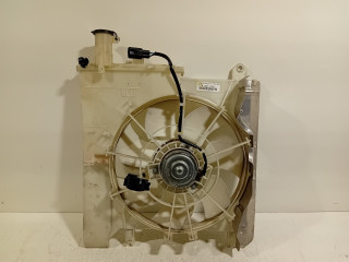 Cooling fan motor Peugeot 108 (2018 - present) Hatchback 1.0 12V VVT-i (1KRFE(CFB))