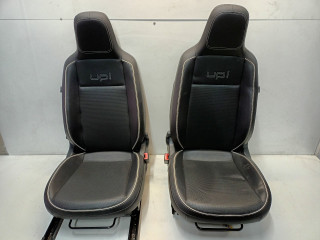 Interior Volkswagen Up! (121) (2011 - 2020) Hatchback 1.0 12V 60 (CHYA)
